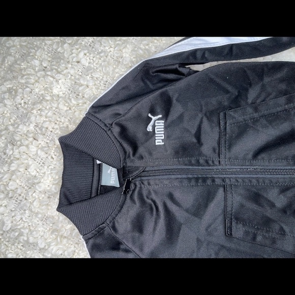 Puma Boys Onesie Size 18M - Picture 6 of 8